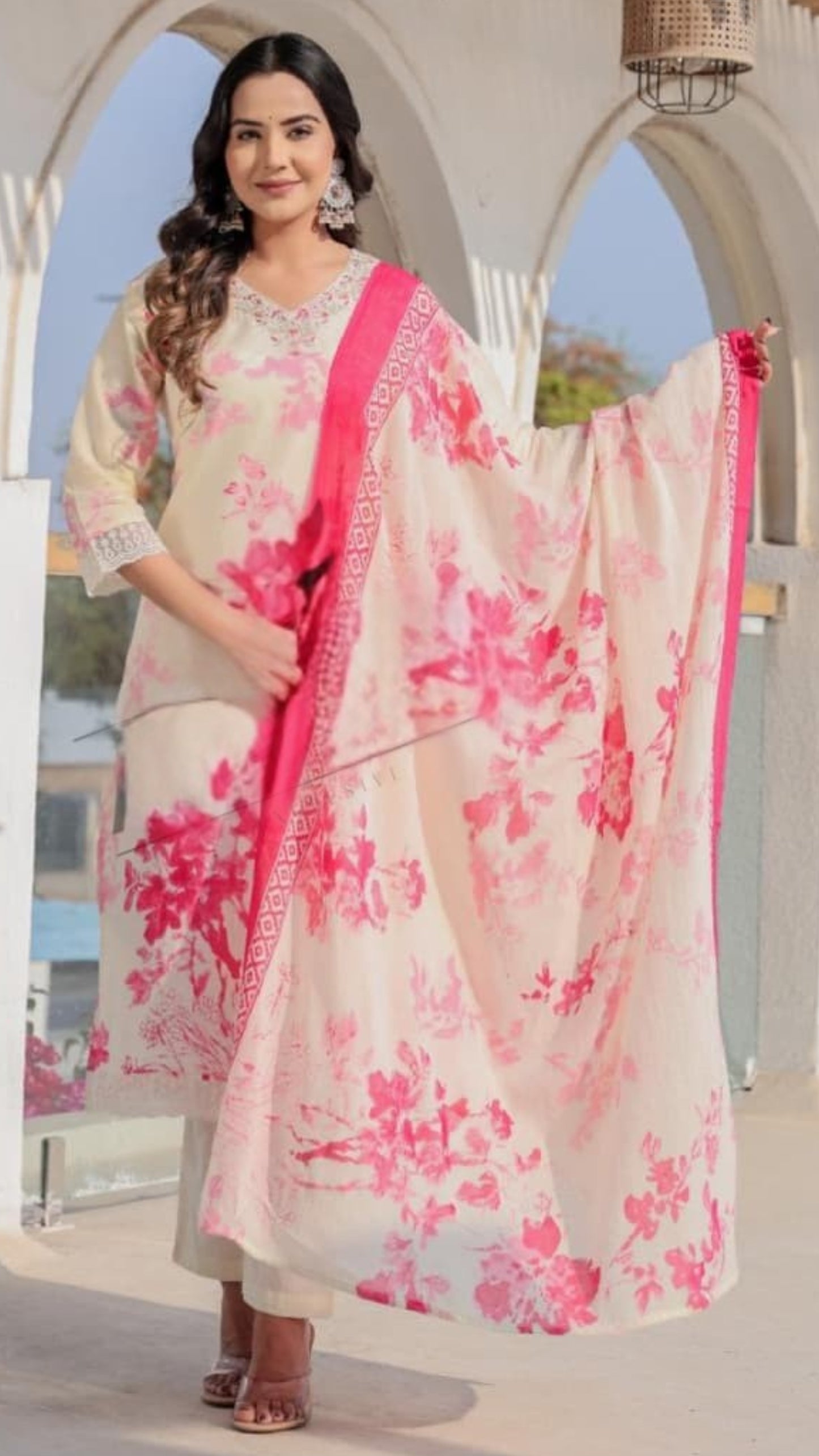 Floral Printed Kurta Set with Dupatta – Timeless Ethnic Charm